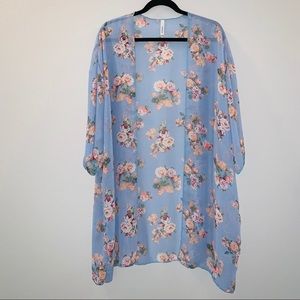 Emetla Plus Size Blue Floral Kimono